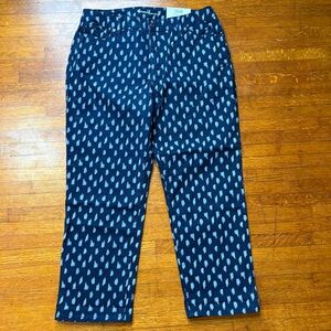 Style & Co. Curvy Mid Rise Stretch Capri Pants 12